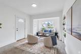 653 Hollywood Ave - Photo 3