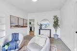 653 Hollywood Ave - Photo 7