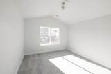 1467 Skyline Dr - Photo 13