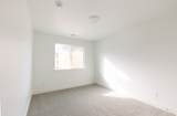 1447 Skyline Dr - Photo 14