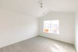 1447 Skyline Dr - Photo 15