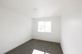 1451 Skyline Dr - Photo 13