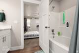 1702 Stone Way - Photo 11