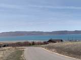 1030 Reserve Dr - Photo 2