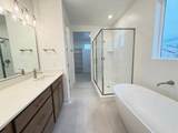2982 Kingbird Dr - Photo 6