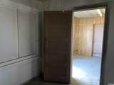 303 Railroad Ave - Photo 20