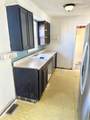 319 Carson Ave - Photo 3