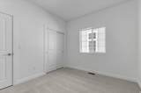 950 Peregrine Dr - Photo 16