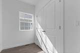 950 Peregrine Dr - Photo 8