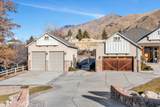 1052 Cove Dr - Photo 4