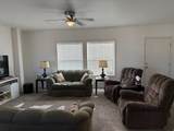 765 300 - Photo 14