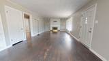 845 300 - Photo 2