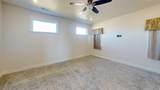 1095 Canyon Dr - Photo 21