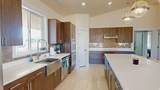 1095 Canyon Dr - Photo 4