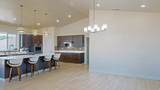 1095 Canyon Dr - Photo 5