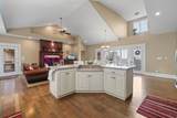 4640 Brookshire Cir - Photo 15