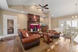 4640 Brookshire Cir - Photo 16