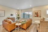 994 Sapphire Peak Dr - Photo 3