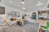 1701 Oakridge Cir - Photo 4
