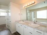 1874 Parkview Dr - Photo 11
