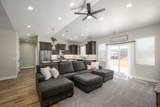 453 300 - Photo 12