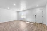 1858 Albion Dr - Photo 11