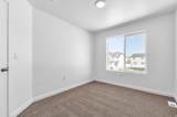 1858 Albion Dr - Photo 4
