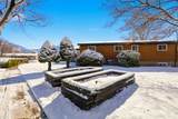 1358 Maplewood Dr - Photo 4