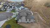 1876 Oakwood Cir - Photo 70