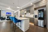 1876 Oakwood Cir - Photo 8