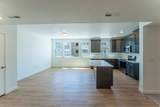 718 W Blue Magic Ln - Photo 5