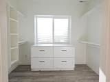 2422 Blue Water Ln - Photo 31