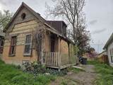 225 Fern Ave - Photo 2