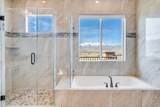 3203 Kings Crest Ct - Photo 38