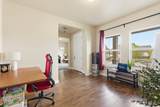 1497 Meadow Glen Dr - Photo 18