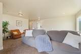 1497 Meadow Glen Dr - Photo 21