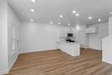 1054 200 - Photo 2