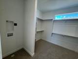 2915 Kingbird Dr - Photo 9