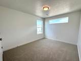2915 Kingbird Dr - Photo 10
