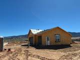 946 Remington Rd - Photo 3