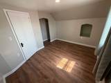 313 9TH St - Photo 17