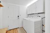 2990 Riverside Dr - Photo 16