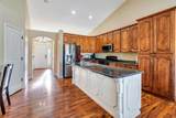 3711 Meadow Springs Ln - Photo 8