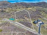 2276 Lauren Ln - Photo 2