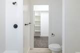 798 70 Res - Photo 15