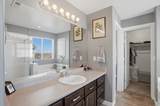 1049 Stonehaven Dr - Photo 18