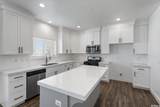 169 410 - Photo 9