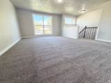 1310 Marilyn Dr - Photo 3