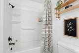 9754 Yorkshire Dr - Photo 16