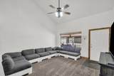 777 400 East - Photo 2